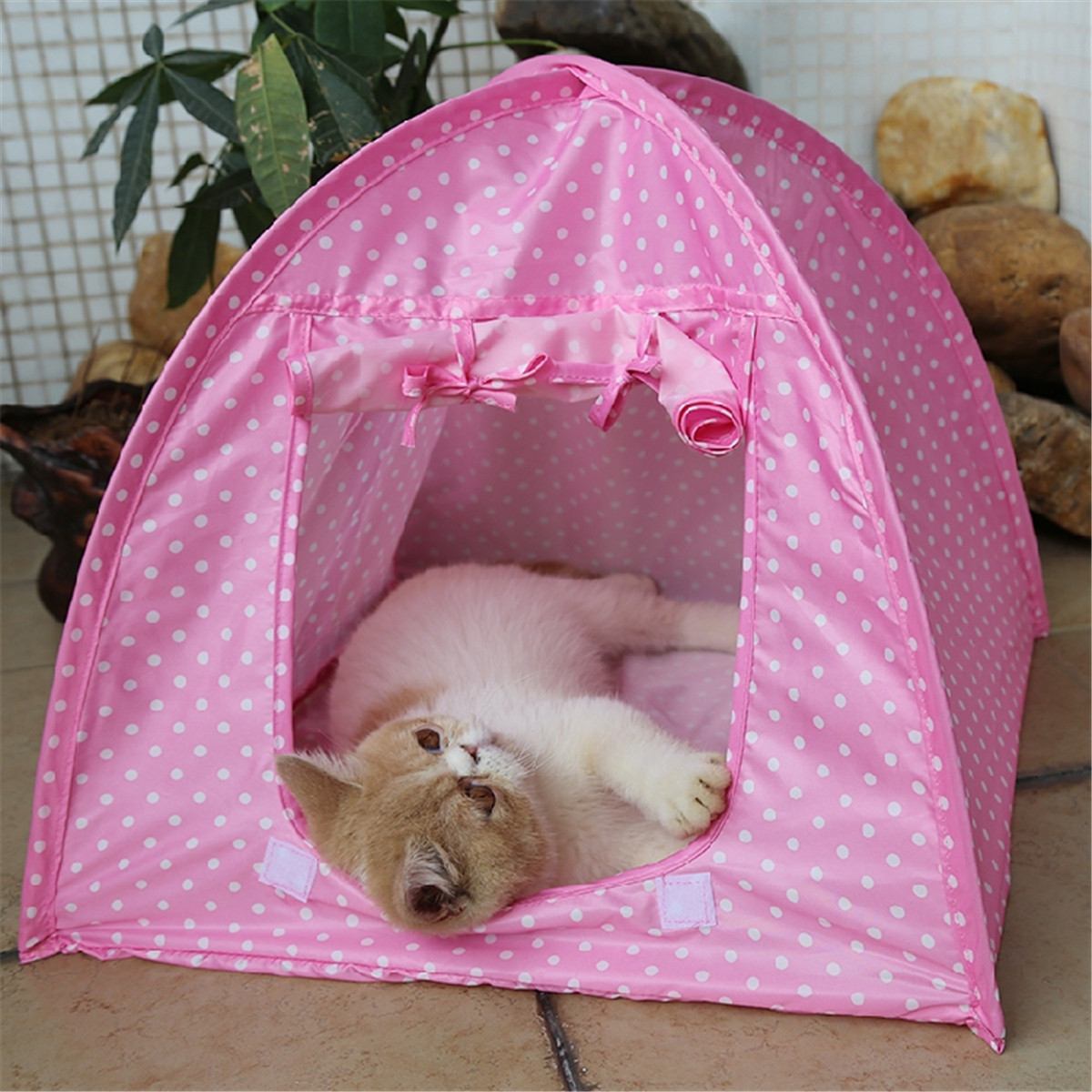 Collapsible pet tent